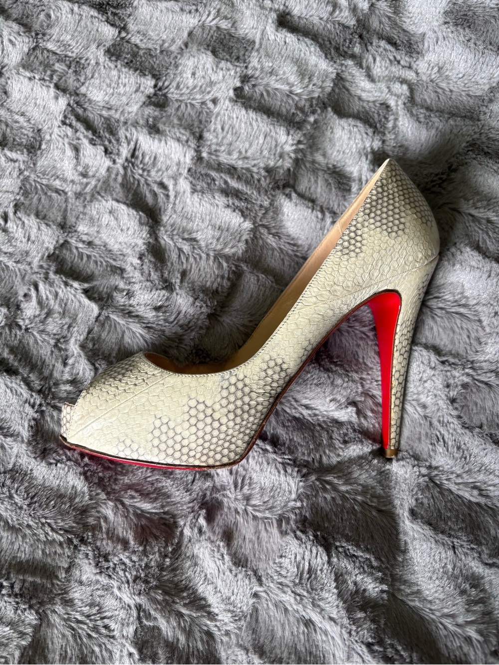 Christian Louboutin Very Prive Water Snake 100mm - 35.5